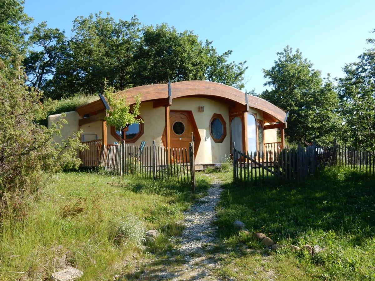 Fount De Cousteno Limbrassac Luaran gambar